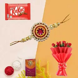 Delightful Gift of Dazzling Bouquet of 12 Yellow R...
