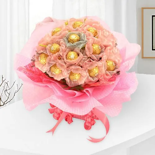 Send Elegant Pink Roses Bouquet with Ferrero Rocher Moment Chocolate Box, Same Day Delivery