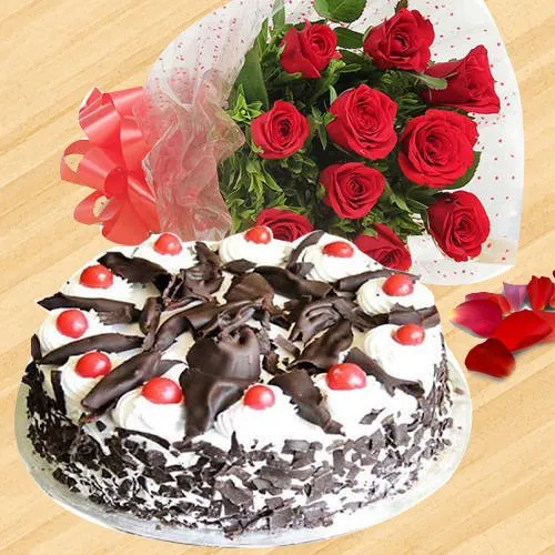 Deliver Combo of Black Forest Cake N Red Roses Bunch
