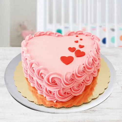 Online Yummy Heart Shaped Strawberry Cake