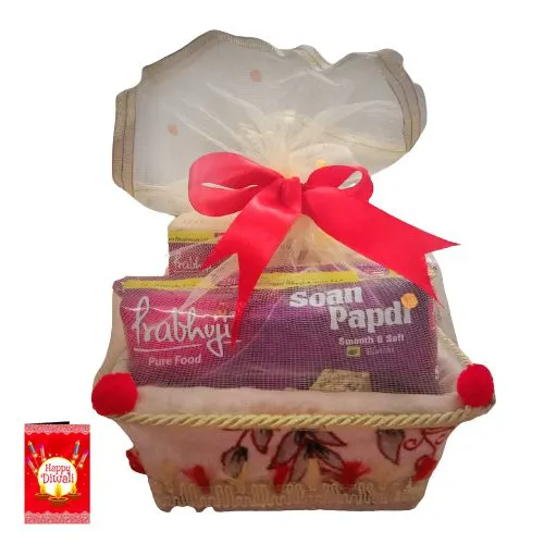Gift Hampers Online: Buy/Send Gift Hampers for Baskets for Men/Women