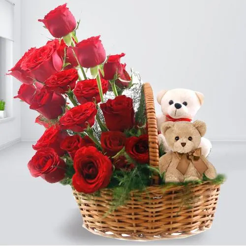 Send Gift Arrangement of Twin Teddy with Red Roses Online