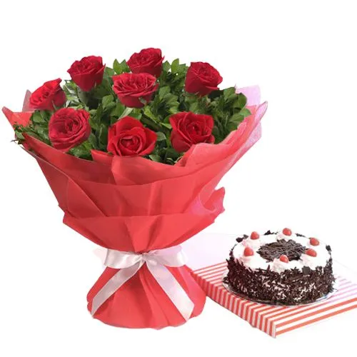Send Online Black Forest Cake with Red Roses Bouquet