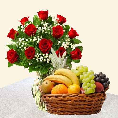Online Order Red Roses Bunch with Fruits Basket