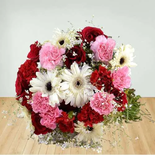 Fantastic Selection of Mixed Flowers Bunch Fantastic Selection of Mixed Flowers Bunch