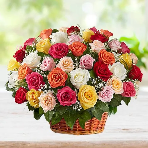 Send Mixed Roses Basket Online