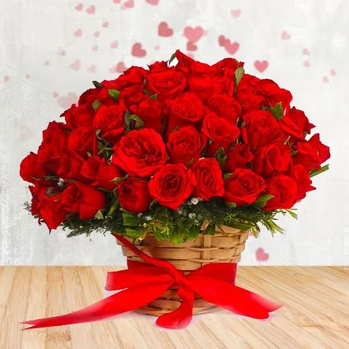 Send Online Arrangement of Red Roses Basket