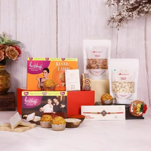 Elegant Rakhi Grandeur Gift Box